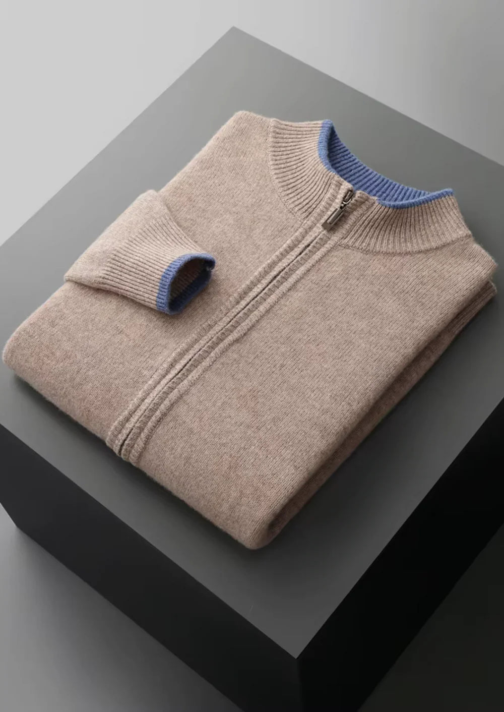 ZUIVERE EXTRA FIJNE MERINOWOLLEN TWEEKLEURIGE RITS CARDIGAN