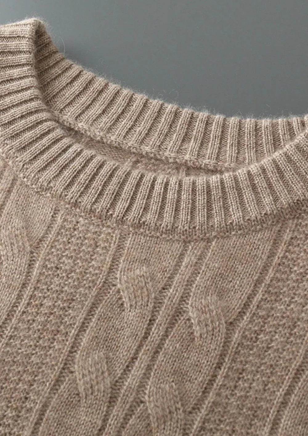 PURE EXTRA FIJNE MERINO WOL KABEL CREWNECK