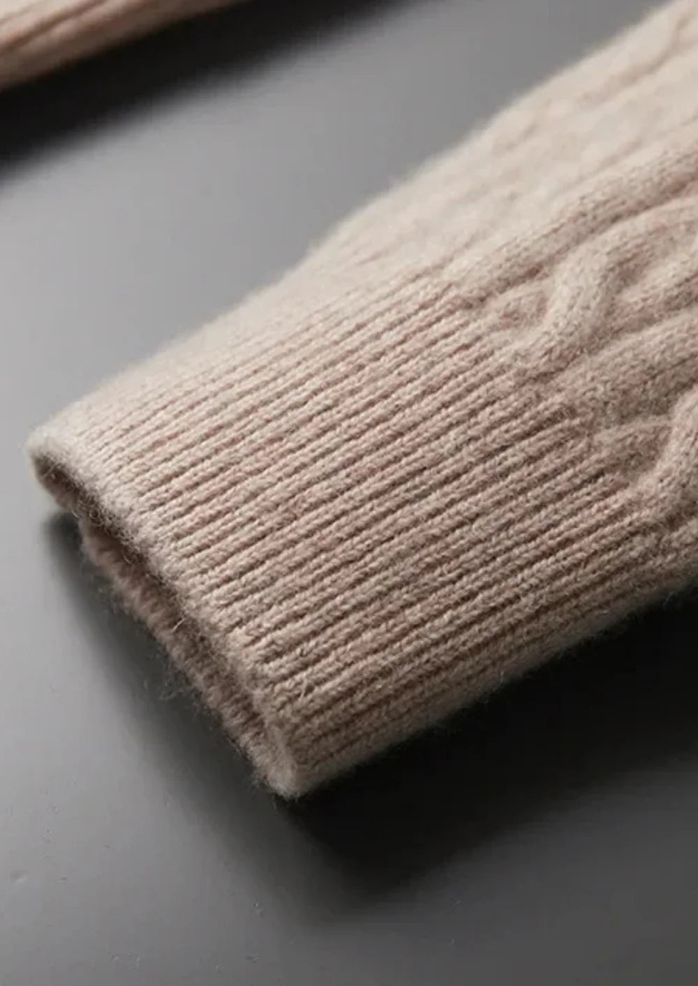 ZUIVERE EXTRA FIJNE MERINO WOL KABEL HALVE RITSSLUITING