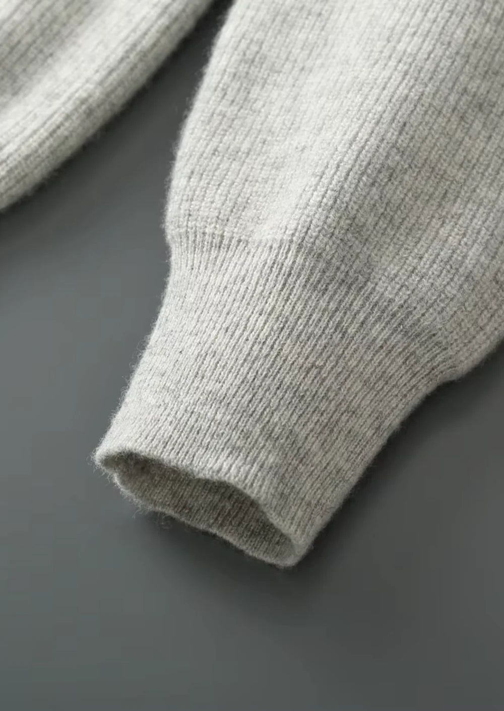 Geribbelde hoodie met rits van zuivere extra fijne merinowol
