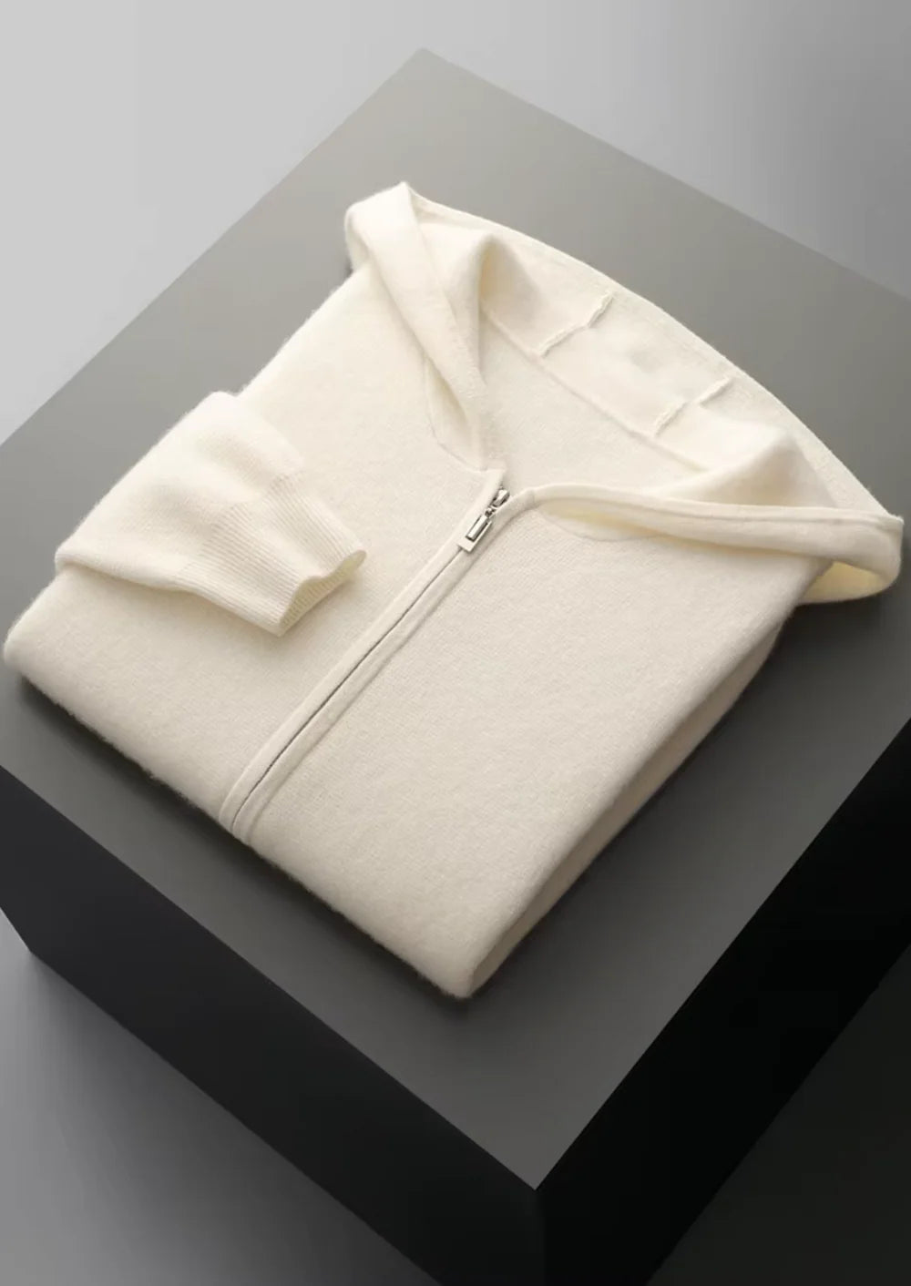 SWEAT À CAPUCHE ZIPPÉ EN LAINE MÉRINOS EXTRA-FINE PURE