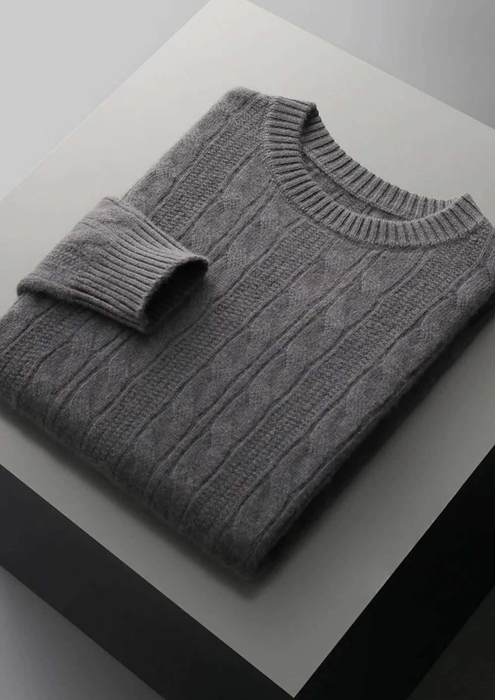 PURE EXTRA FIJNE MERINO WOL KABEL CREWNECK
