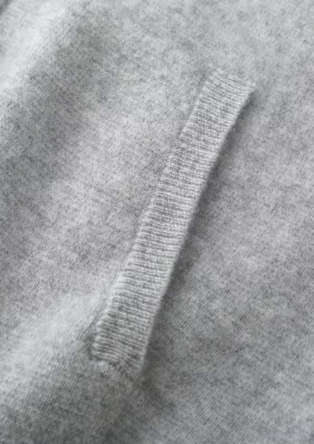 SWEAT À CAPUCHE ZIPPÉ EN LAINE MÉRINOS EXTRA-FINE PURE