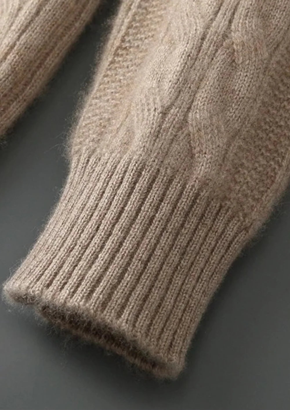 PURE EXTRA FIJNE MERINO WOL KABEL CREWNECK
